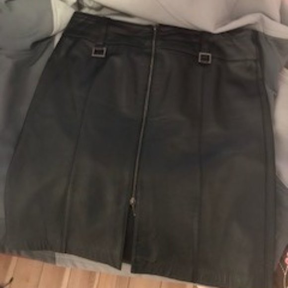 tristan & Iseut black leather lined skirt - Picture 2 of 4